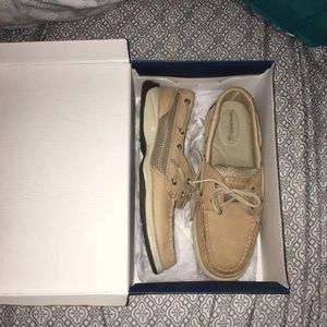 NIB Sperry Topsider shoes